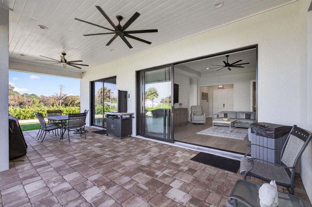 待售: $1,049,000 (4 贝兹, 2 浴室, 2205 平方英尺)