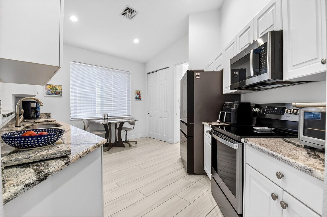 En Venta: $450,000 (3 camas, 2 baños, 1599 Pies cuadrados)