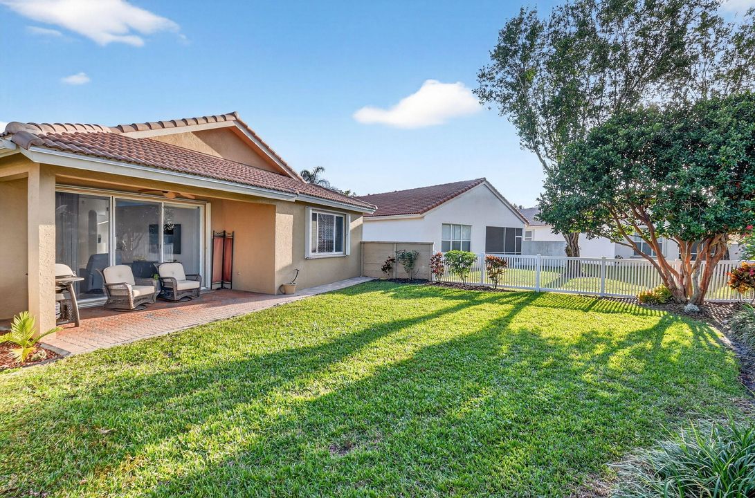 En Venta: $450,000 (3 camas, 2 baños, 1599 Pies cuadrados)