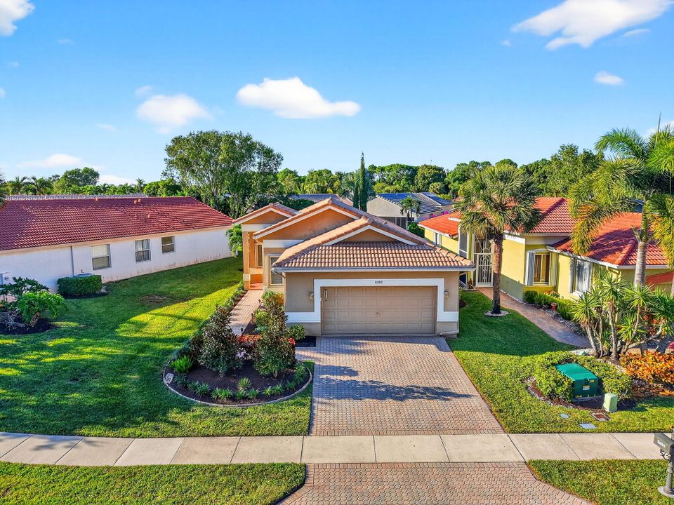 En Venta: $450,000 (3 camas, 2 baños, 1599 Pies cuadrados)