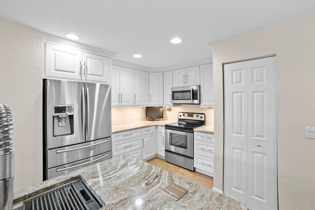 En Venta: $359,000 (3 camas, 2 baños, 1611 Pies cuadrados)