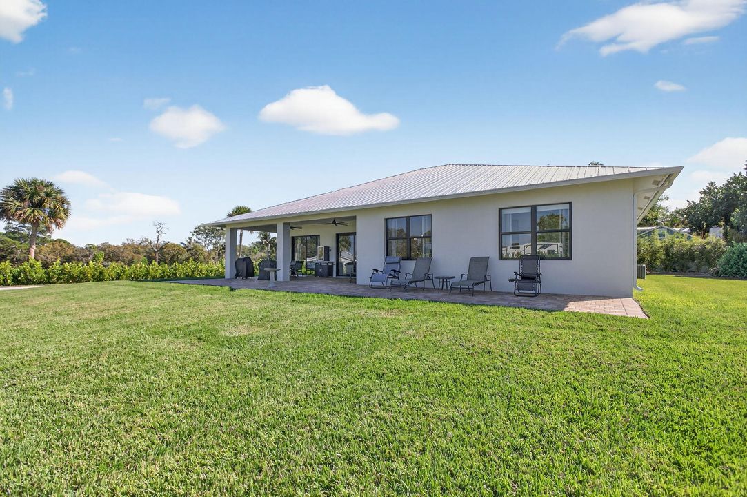 待售: $1,049,000 (4 贝兹, 2 浴室, 2205 平方英尺)