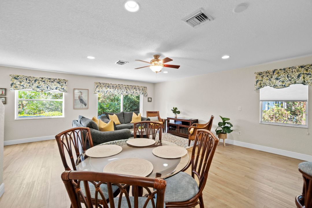 En Venta: $359,000 (3 camas, 2 baños, 1611 Pies cuadrados)