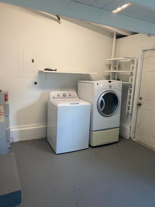 В аренду: $2,200 (2 спален, 1 ванн, 956 Квадратных фут)