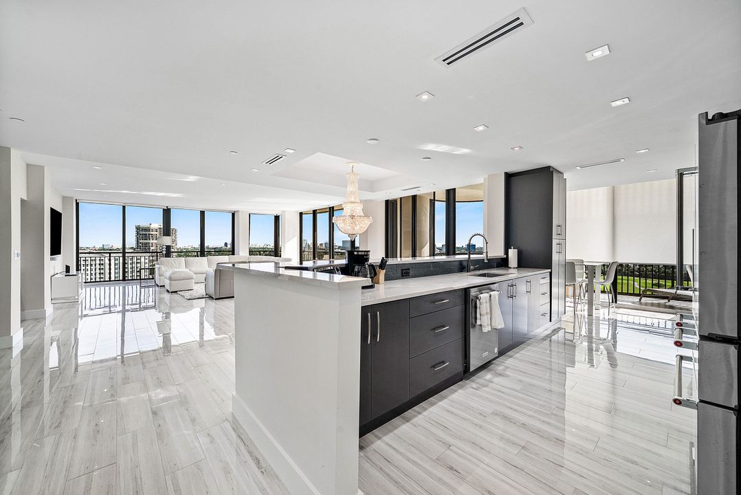 For Sale: $799,000 (2 beds, 2 baths, 2219 Square Feet)