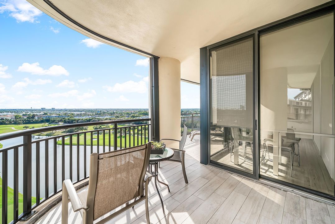 For Sale: $799,000 (2 beds, 2 baths, 2219 Square Feet)