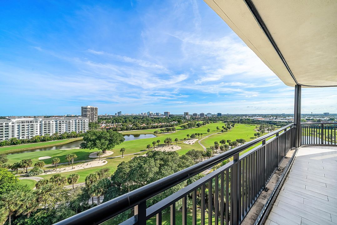 For Sale: $799,000 (2 beds, 2 baths, 2219 Square Feet)