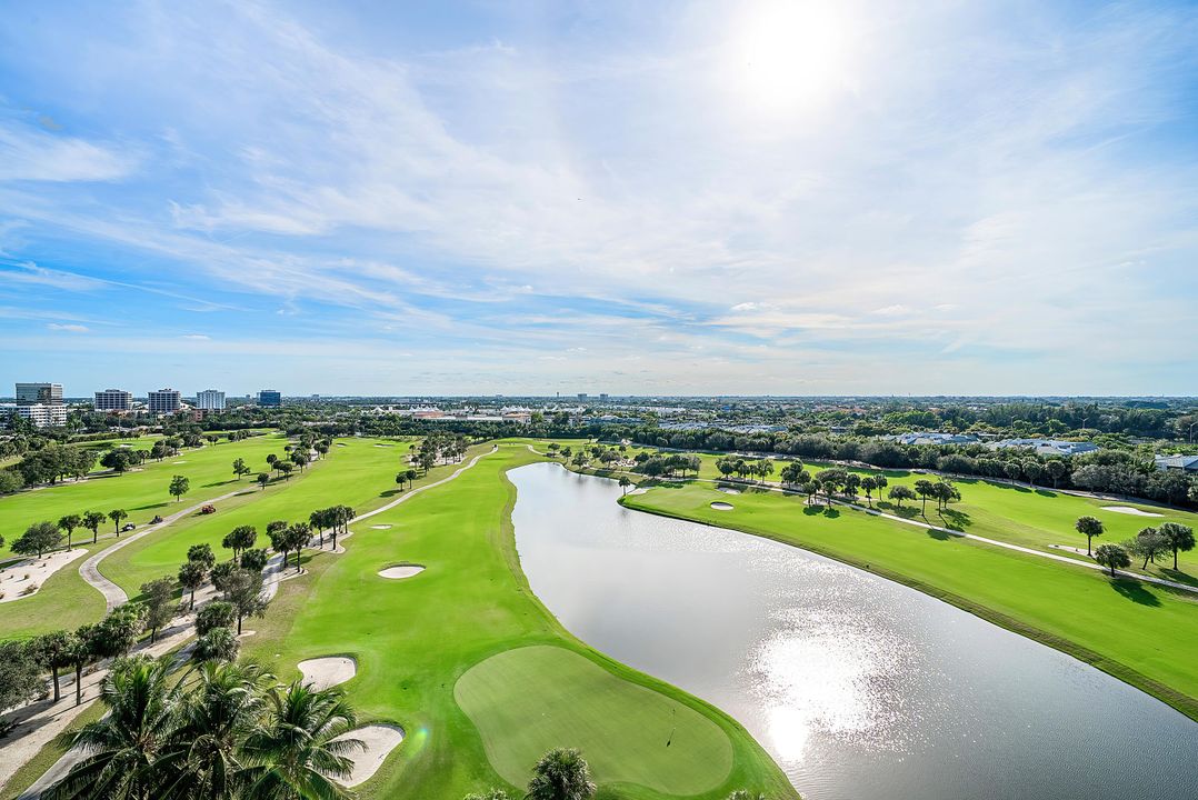 For Sale: $799,000 (2 beds, 2 baths, 2219 Square Feet)