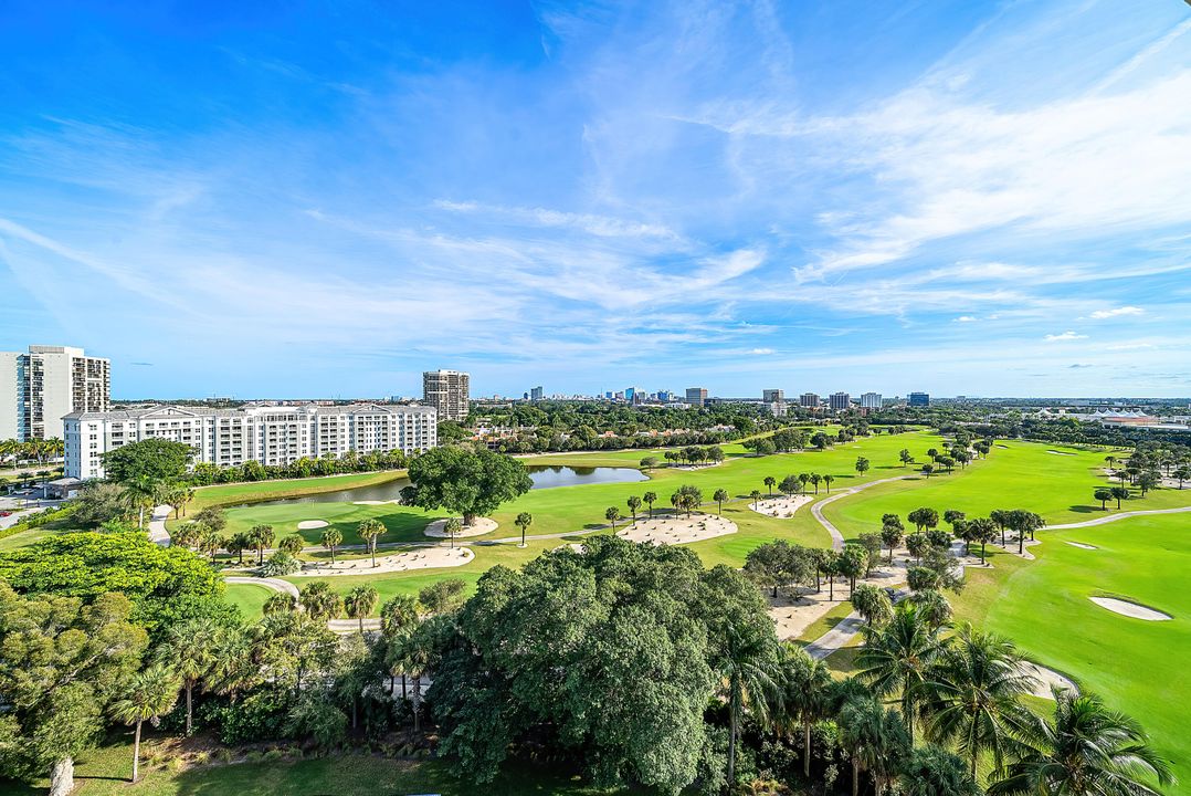 For Sale: $799,000 (2 beds, 2 baths, 2219 Square Feet)