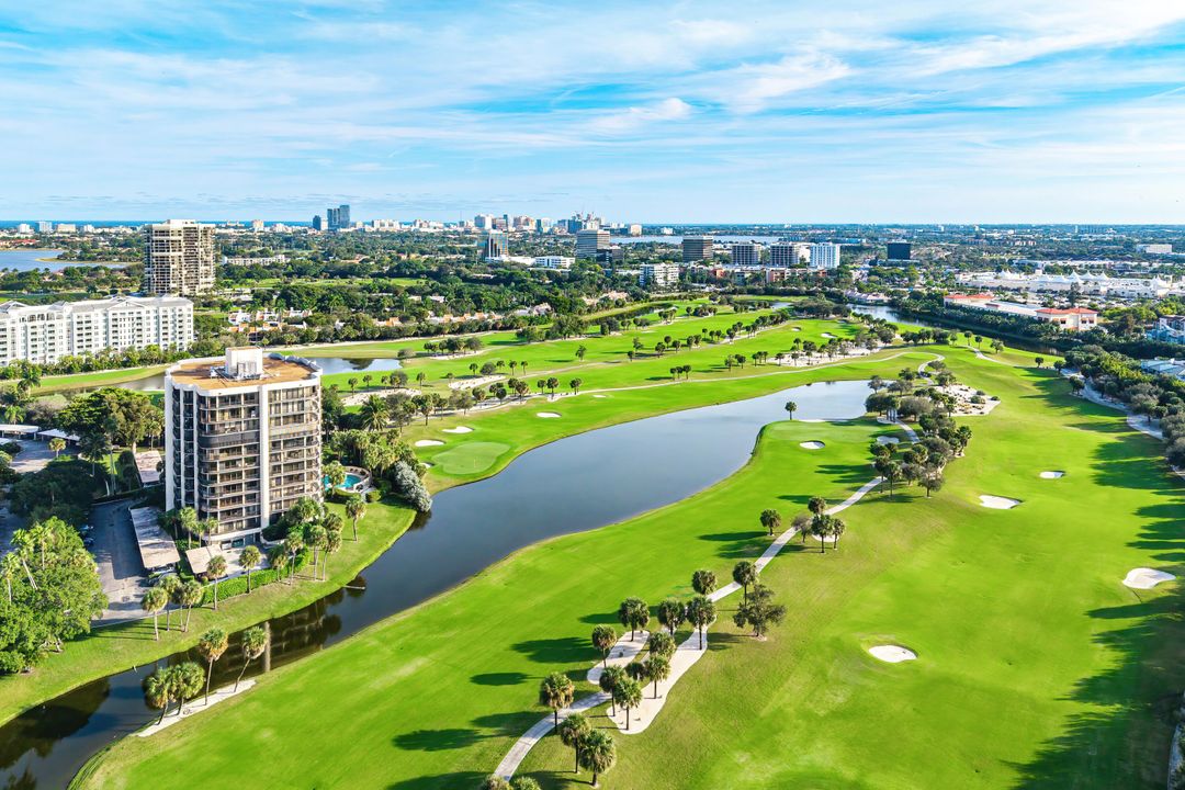 For Sale: $799,000 (2 beds, 2 baths, 2219 Square Feet)