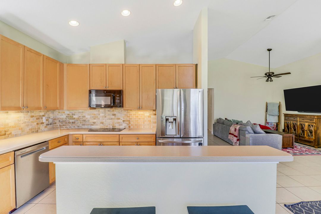 En Venta: $500,000 (3 camas, 2 baños, 2189 Pies cuadrados)