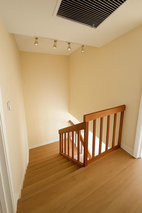 For Rent: $2,175 (2 beds, 2 baths, 1232 Square Feet)