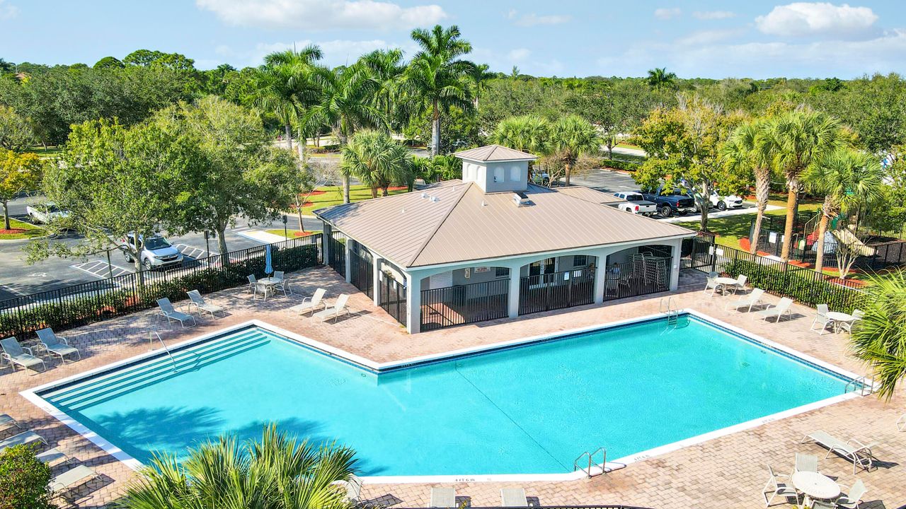 En Venta: $500,000 (3 camas, 2 baños, 2189 Pies cuadrados)