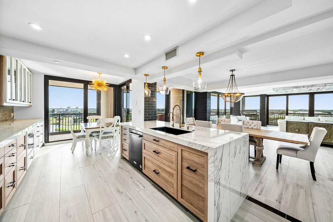 For Sale: $899,000 (3 beds, 2 baths, 2559 Square Feet)