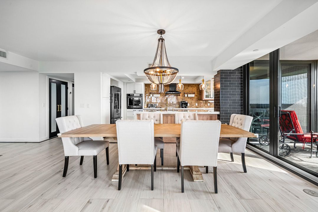 For Sale: $899,000 (3 beds, 2 baths, 2559 Square Feet)