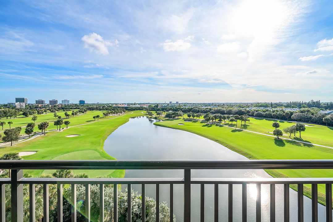 For Sale: $899,000 (3 beds, 2 baths, 2559 Square Feet)