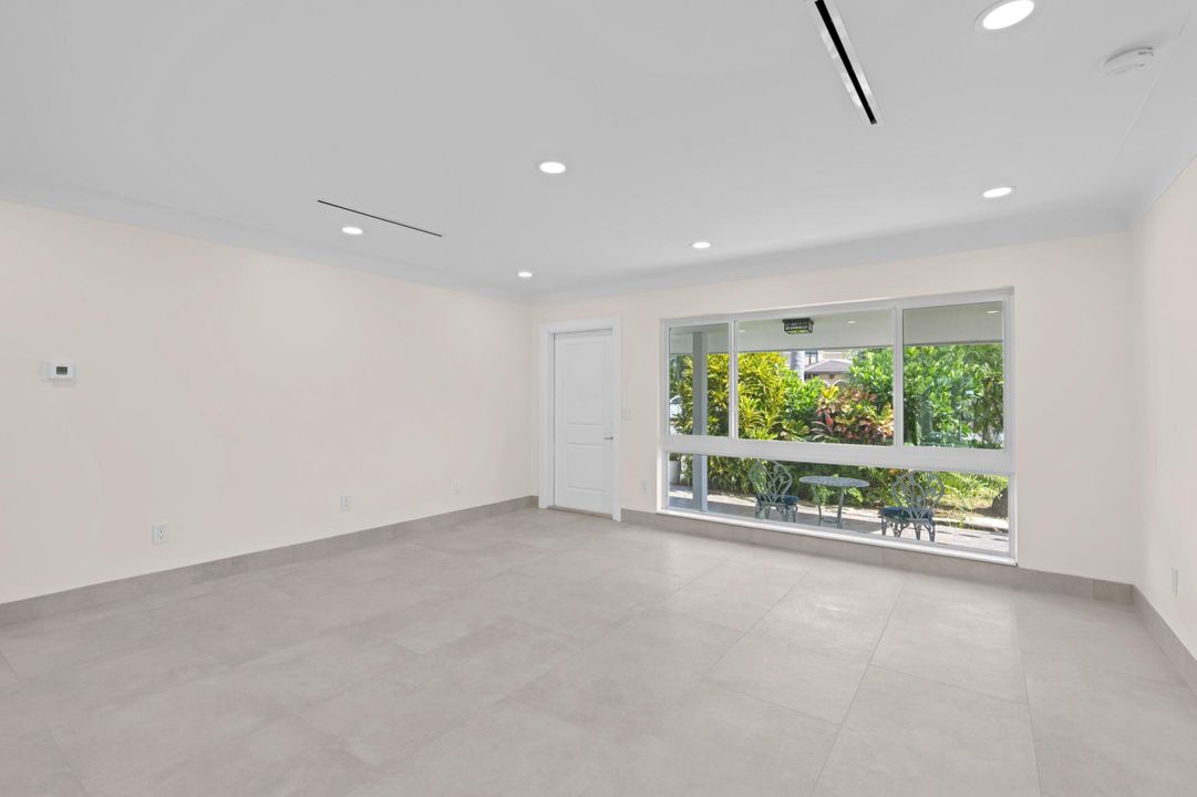 出租: $7,500 (3 贝兹, 3 浴室, 1770 平方英尺)