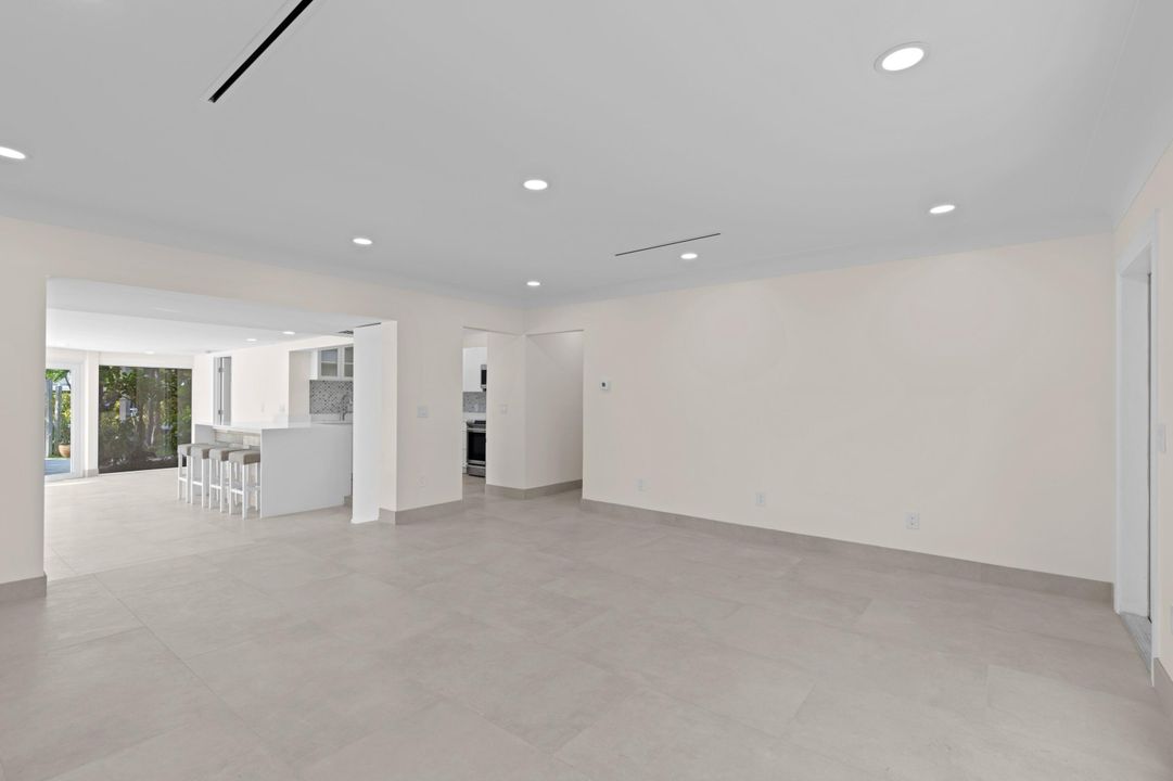 出租: $7,500 (3 贝兹, 3 浴室, 1770 平方英尺)