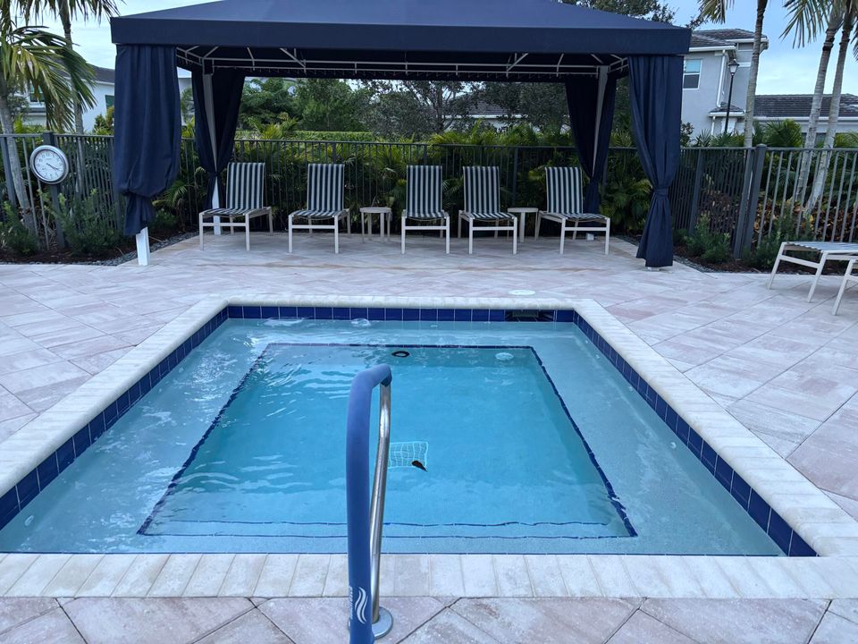 For Sale: $661,000 (3 beds, 2 baths, 1722 Square Feet)