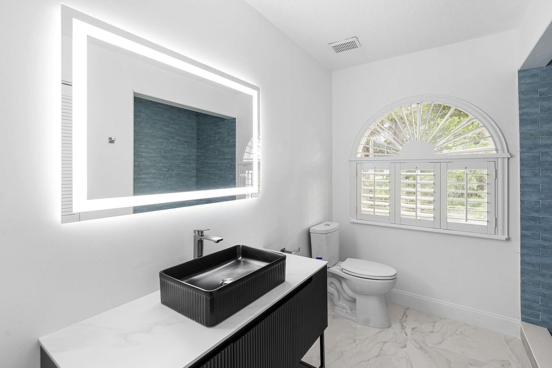 出租: $3,000 (4 贝兹, 2 浴室, 2519 平方英尺)