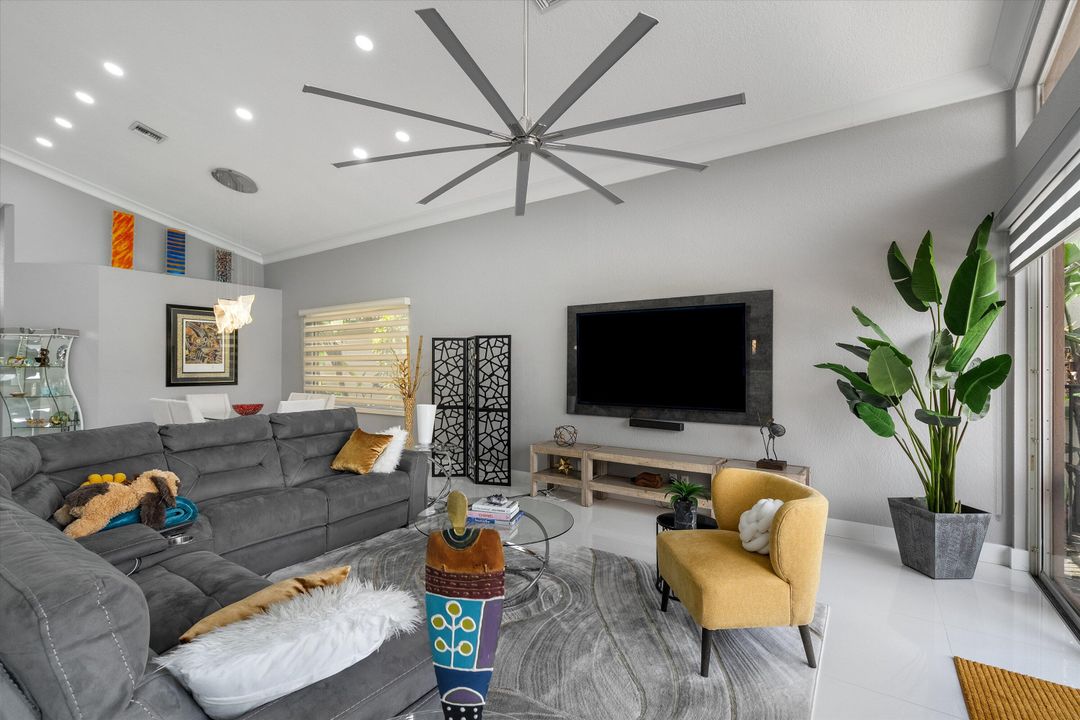 待售: $779,000 (3 贝兹, 2 浴室, 2572 平方英尺)