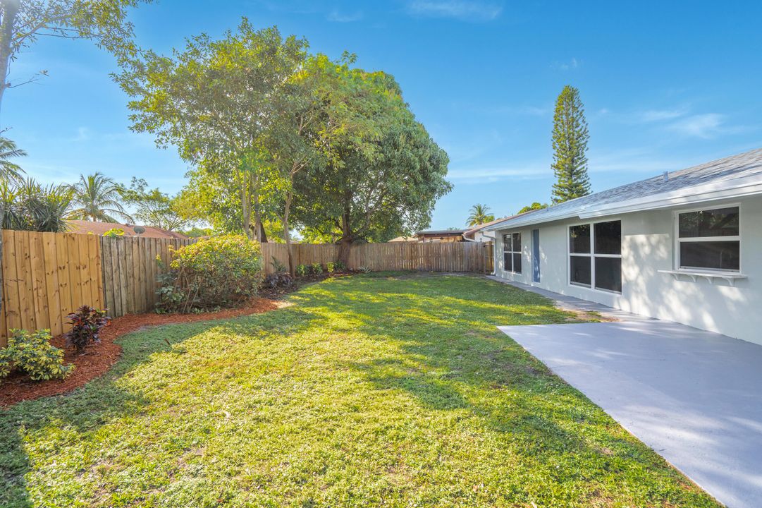 For Sale: $525,000 (4 beds, 2 baths, 1835 Square Feet)