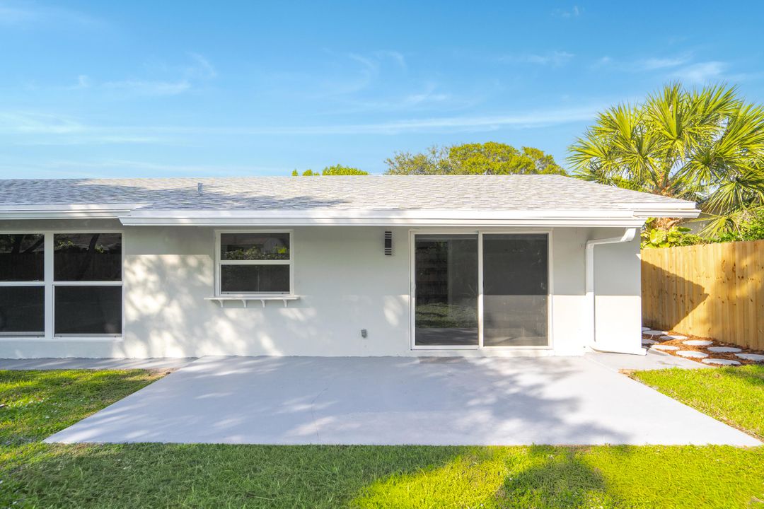 For Sale: $525,000 (4 beds, 2 baths, 1835 Square Feet)