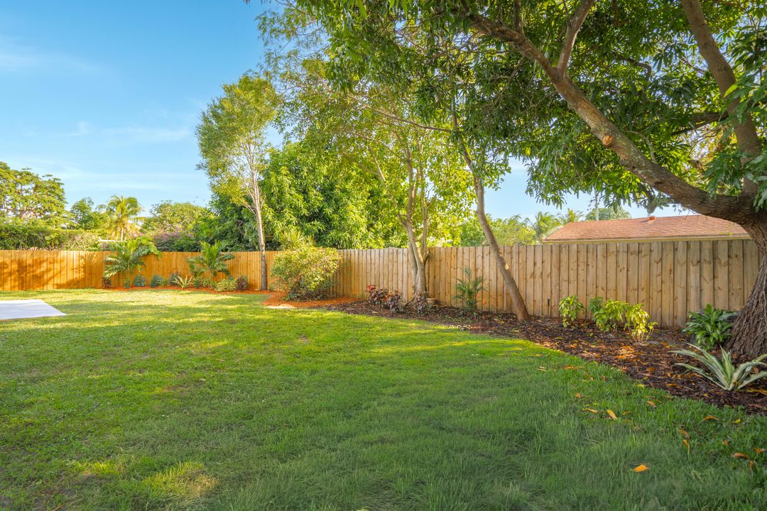 For Sale: $525,000 (4 beds, 2 baths, 1835 Square Feet)