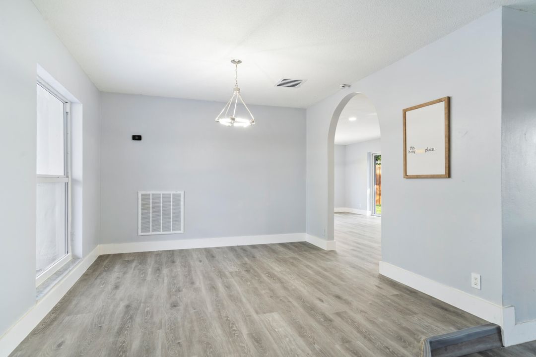 For Sale: $525,000 (4 beds, 2 baths, 1835 Square Feet)