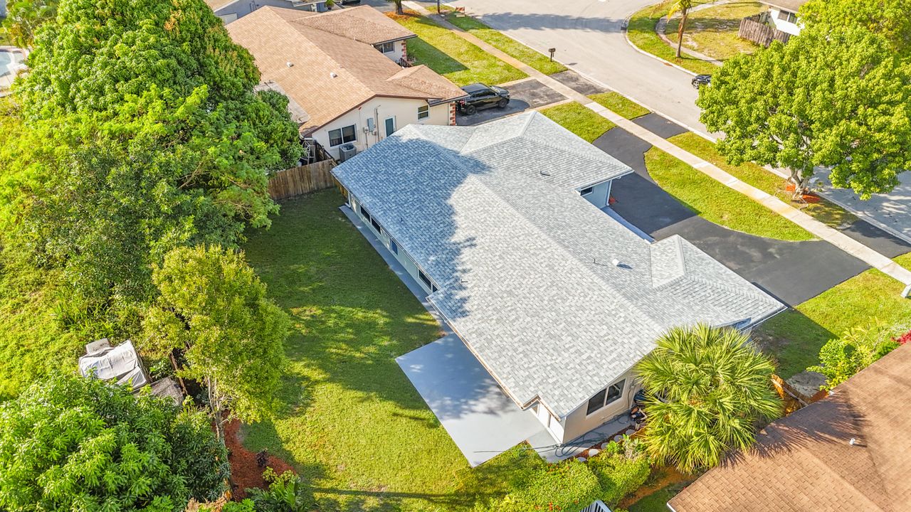 For Sale: $525,000 (4 beds, 2 baths, 1835 Square Feet)