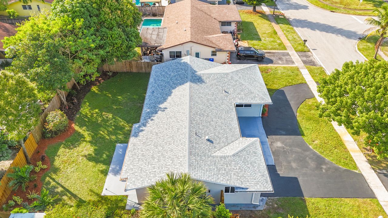 For Sale: $525,000 (4 beds, 2 baths, 1835 Square Feet)