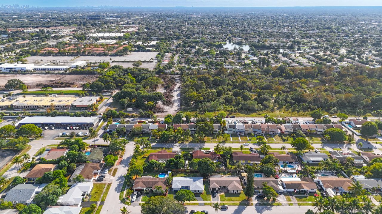 For Sale: $525,000 (4 beds, 2 baths, 1835 Square Feet)