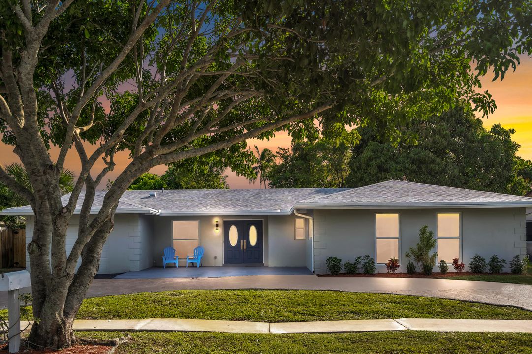 For Sale: $525,000 (4 beds, 2 baths, 1835 Square Feet)