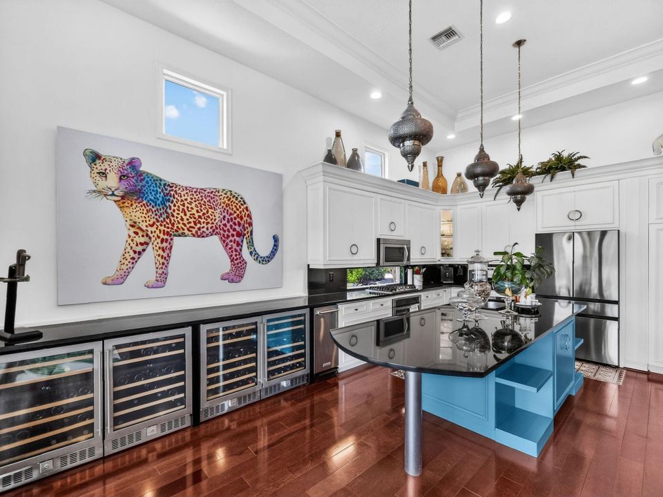 待售: $2,250,000 (4 贝兹, 2 浴室, 3194 平方英尺)