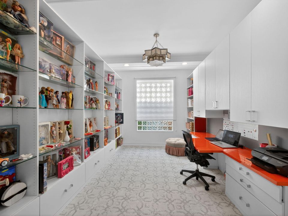 待售: $2,250,000 (4 贝兹, 2 浴室, 3194 平方英尺)