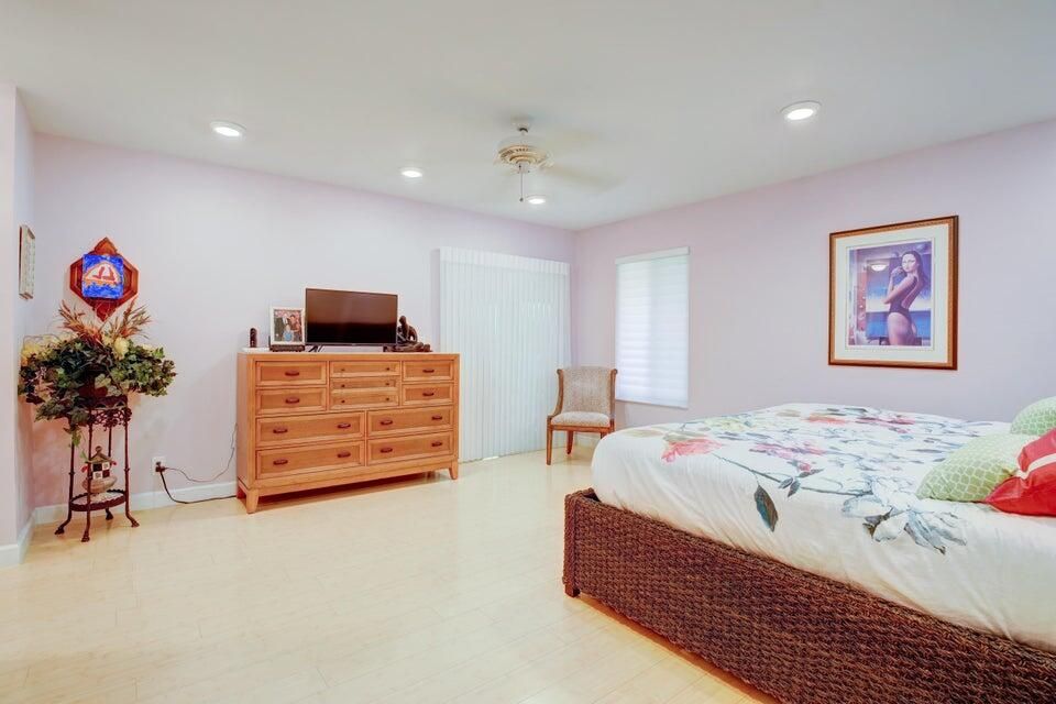 На продажу: $479,000 (3 спален, 2 ванн, 2212 Квадратных фут)