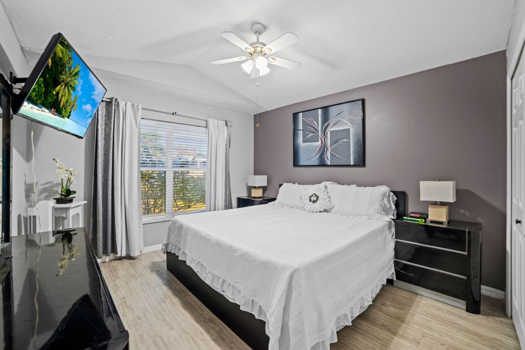 待售: $243,350 (2 贝兹, 2 浴室, 1530 平方英尺)