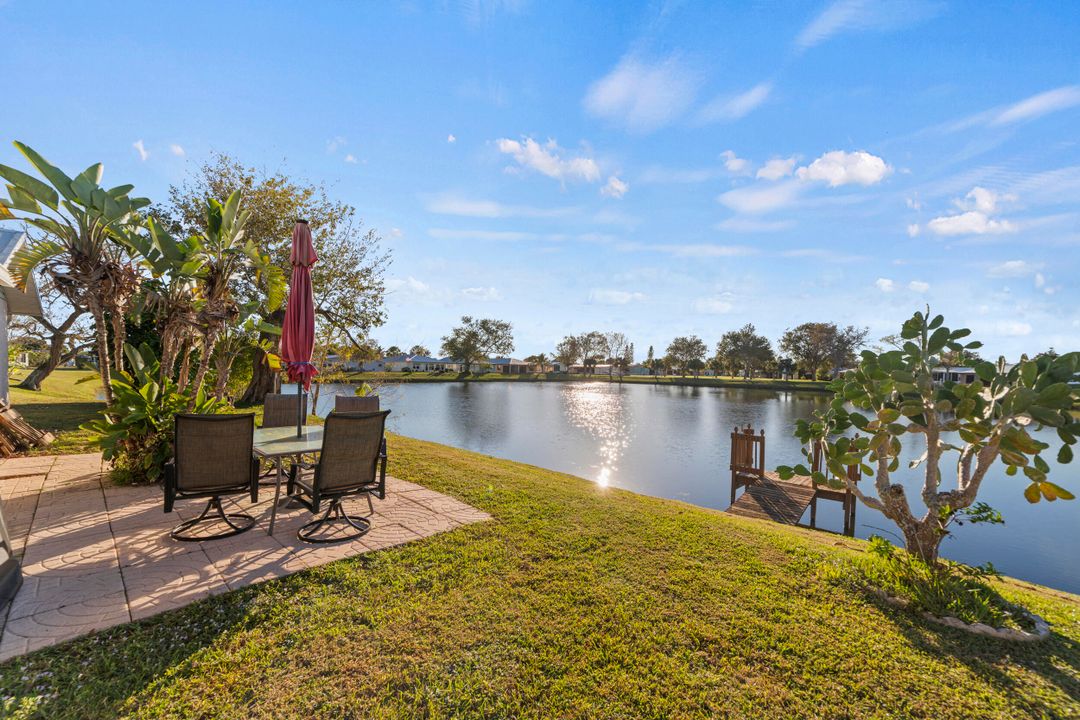 待售: $243,350 (2 贝兹, 2 浴室, 1530 平方英尺)