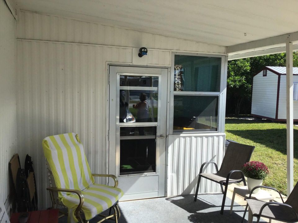 For Sale: $102,000 (2 beds, 2 baths, 672 Square Feet)