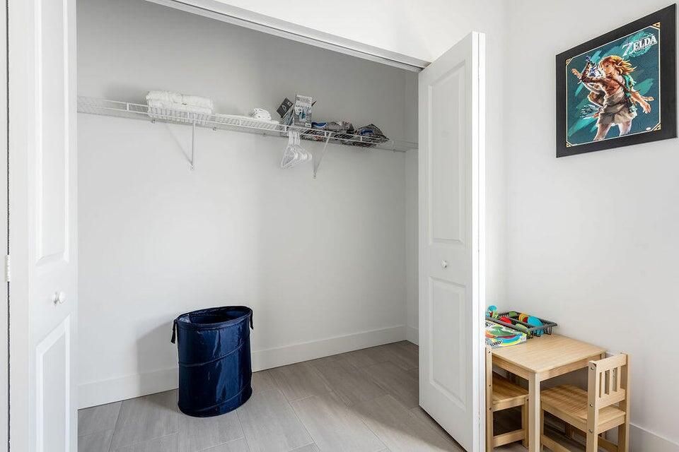 For Rent: $2,905 (3 beds, 2 baths, 1276 Square Feet)