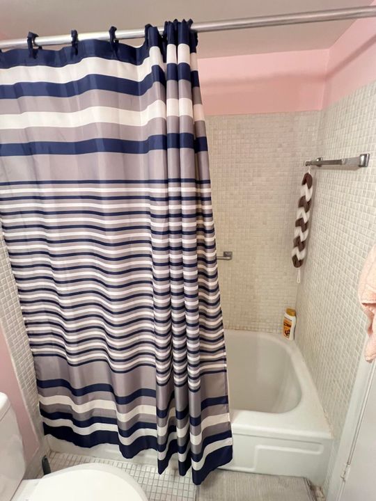 For Sale: $79,900 (1 beds, 1 baths, 646 Square Feet)