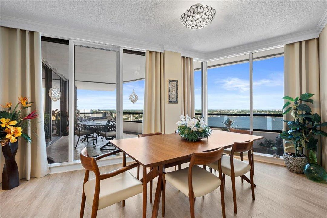 For Sale: $1,395,000 (2 beds, 2 baths, 2332 Square Feet)