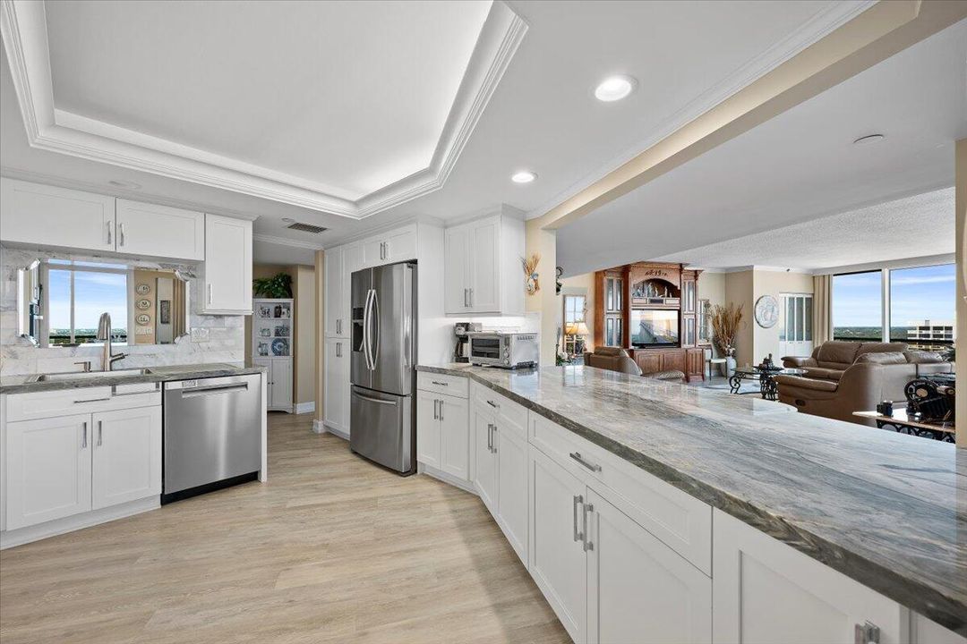 For Sale: $1,395,000 (2 beds, 2 baths, 2332 Square Feet)