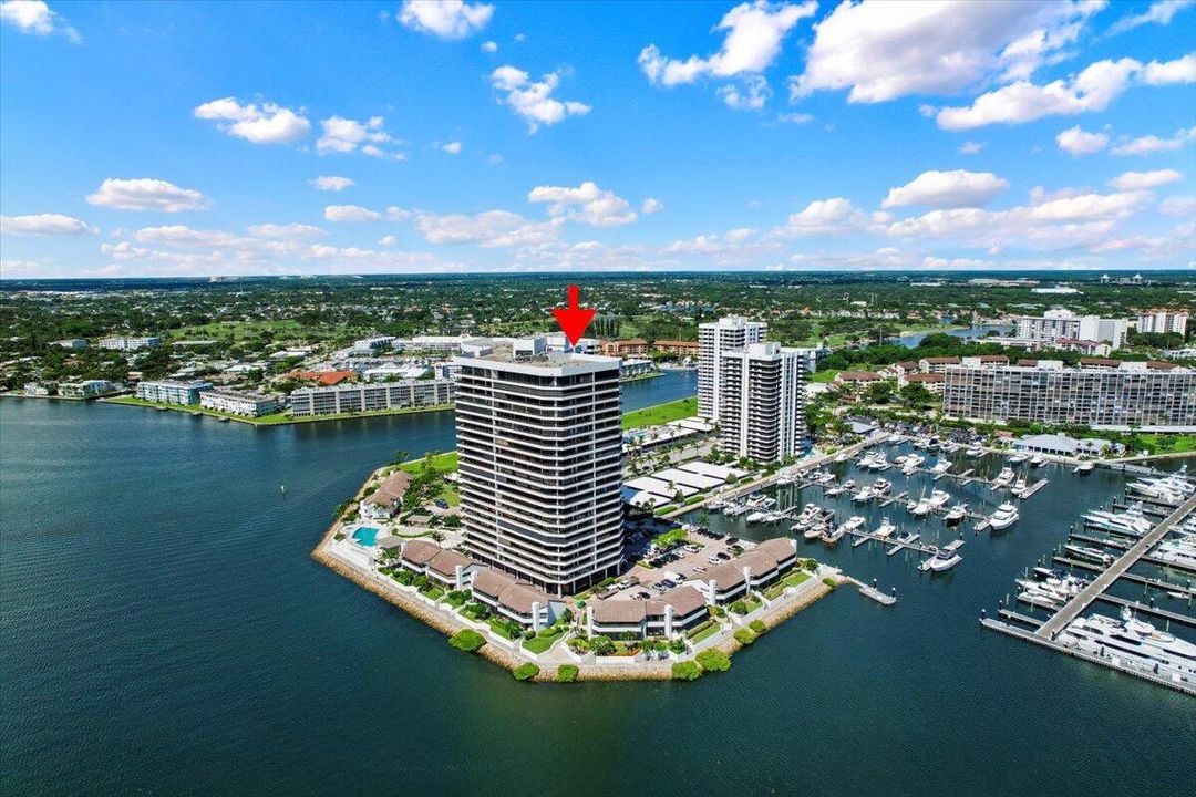 For Sale: $1,395,000 (2 beds, 2 baths, 2332 Square Feet)