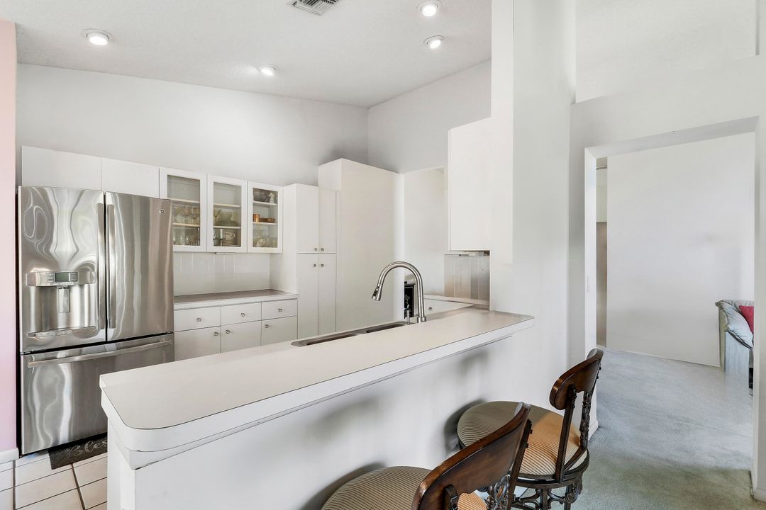 На продажу: $499,999 (3 спален, 2 ванн, 1808 Квадратных фут)