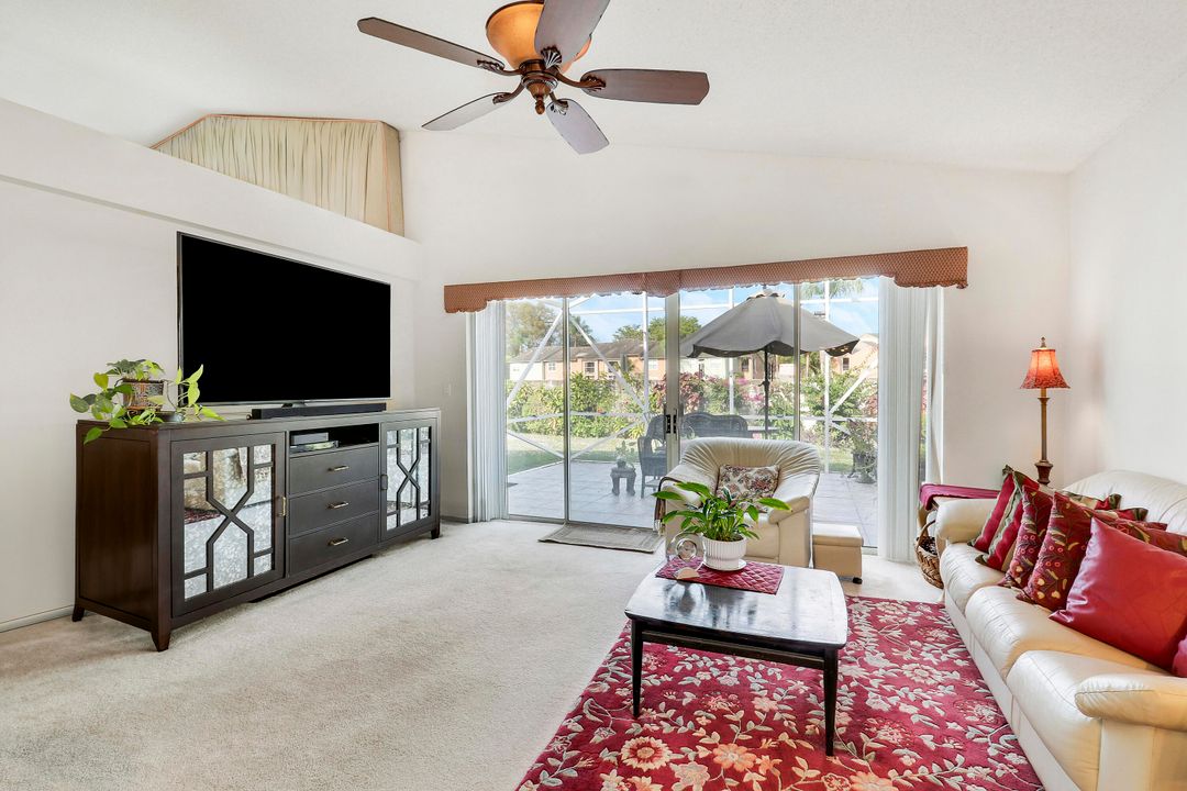 На продажу: $499,999 (3 спален, 2 ванн, 1808 Квадратных фут)