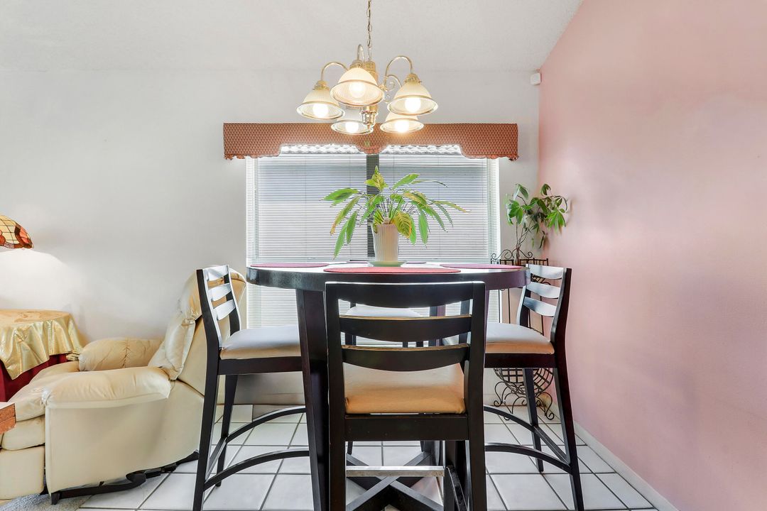 На продажу: $499,999 (3 спален, 2 ванн, 1808 Квадратных фут)