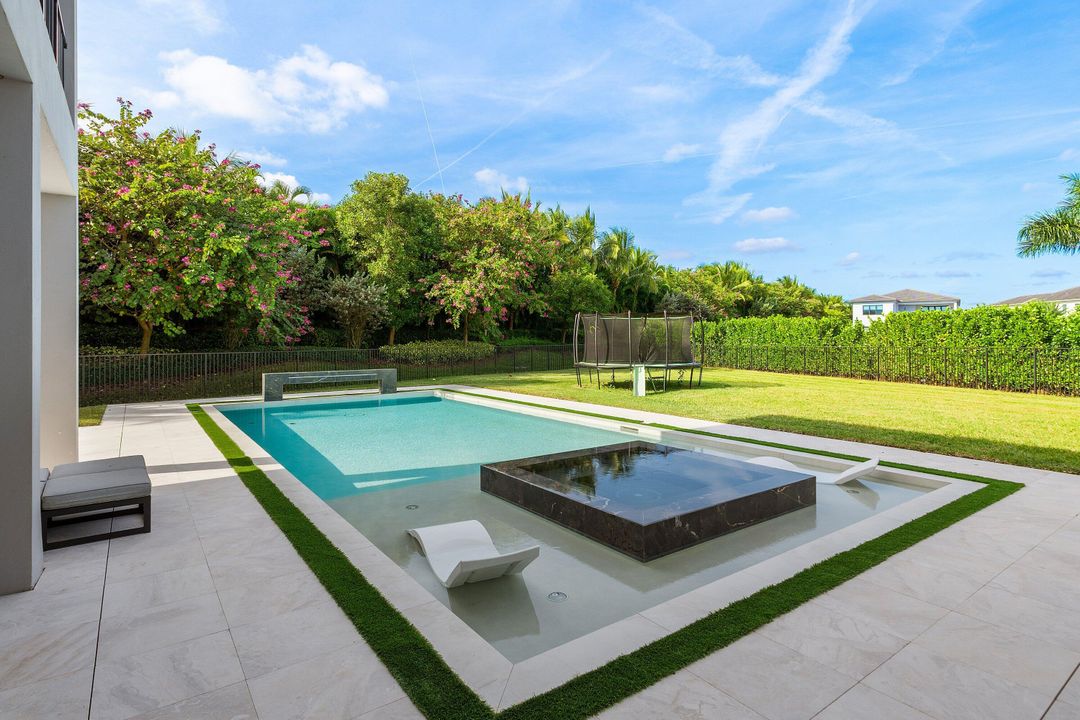 待售: $5,250,000 (6 贝兹, 7 浴室, 6175 平方英尺)