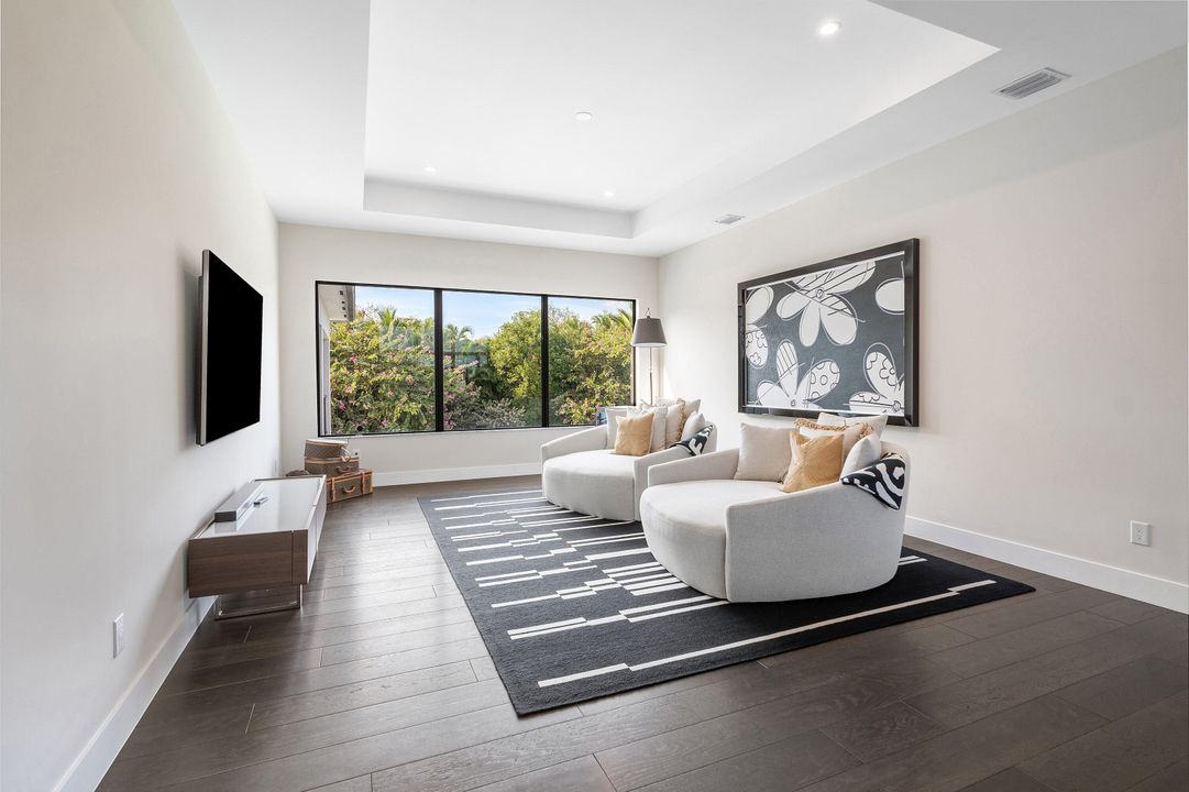 待售: $5,250,000 (6 贝兹, 7 浴室, 6175 平方英尺)