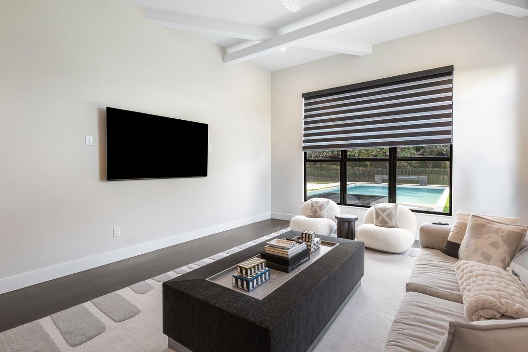 待售: $5,250,000 (6 贝兹, 7 浴室, 6175 平方英尺)